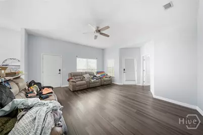 401 Barry McCaffrey Boulevard #B1, Hinesville, GA 31313 - Photo 4