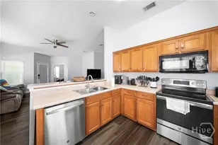 401 Barry McCaffrey Blvd, Hinesville, GA 31313 - Photo 8