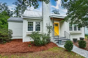 1216 E 40th St, Savannah, GA 31404 - Photo 2