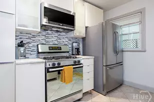 1216 E 40th St, Savannah, GA 31404 - Photo 14