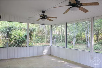 135 E Derenne Avenue, Savannah, GA 31405 - Photo 26