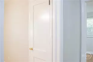 135 E Derenne Ave, Savannah, GA 31405 - Photo 18