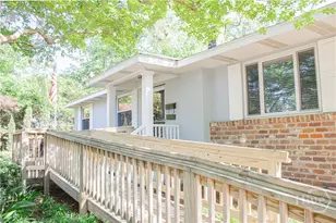 135 E Derenne Ave, Savannah, GA 31405 - Photo 2