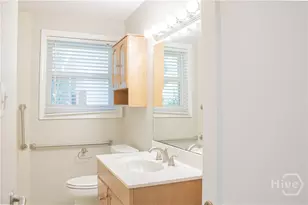 135 E Derenne Ave, Savannah, GA 31405 - Photo 16