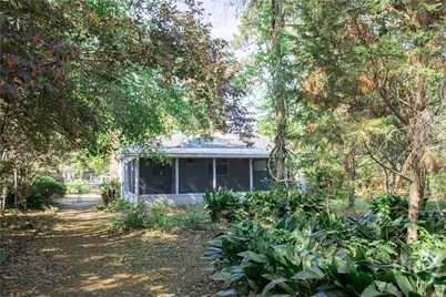 135 E Derenne Avenue, Savannah, GA 31405 - Photo 28