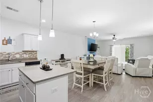 17 Crown Ct, Richmond Hill, GA 31324 - Photo 10