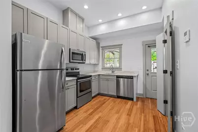 514 E Hall Street, Savannah, GA 31401 - Photo 6