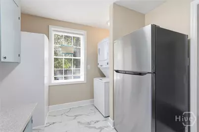 305 Treat Avenue, Savannah, GA 31404 - Photo 12