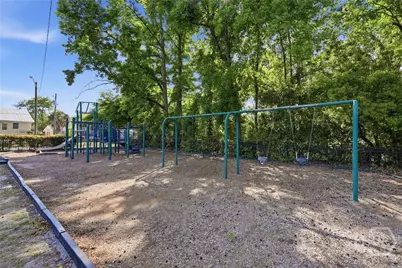 305 Treat Avenue, Savannah, GA 31404 - Photo 36