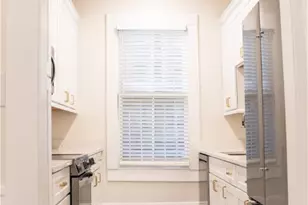 604 Habersham St, Savannah, GA 31401 - Photo 6