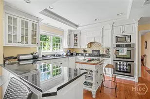 1 Treutlen Ln, Savannah, GA 31411 - Photo 12