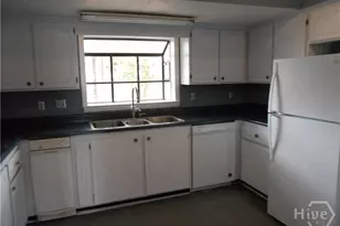 129 Dutch Island Dr, Savannah, GA 31406 - Photo 8