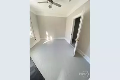 620 W 36th Street #B, Savannah, GA 31415 - Photo 6