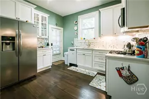 309 E 34th St, Savannah, GA 31401 - Photo 10