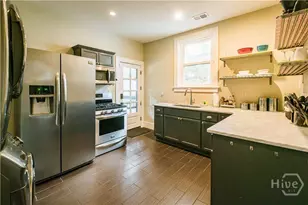 309 E 34th St, Savannah, GA 31401 - Photo 26