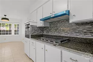 13 Barrington Cir, Savannah, GA 31419 - Photo 4