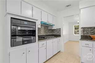 13 Barrington Cir, Savannah, GA 31419 - Photo 6