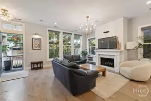 303 Alice St, Savannah, GA 31401 - Photo 2