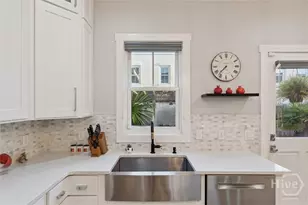303 Alice St, Savannah, GA 31401 - Photo 8