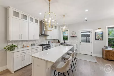 303 Alice Street, Savannah, GA 31401 - Photo 6