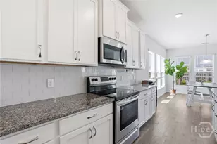 16 Ashmont St, Savannah, GA 31407 - Photo 10