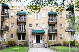 210 E State St, Savannah, GA 31401 - Photo 16