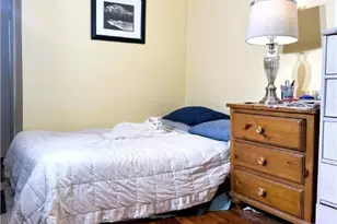 210 E State St, Savannah, GA 31401 - Photo 4