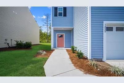 1039 Lakes Boulevard, Brunswick, GA 31525 - Photo 2