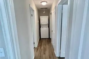 1813 E 39th St, Savannah, GA 31404 - Photo 12
