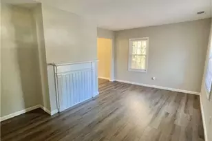 1813 E 39th St, Savannah, GA 31404 - Photo 6