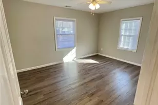 1813 E 39th St, Savannah, GA 31404 - Photo 14