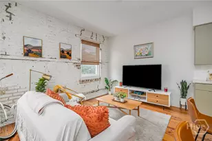 310 W Broughton St, Savannah, GA 31401 - Photo 6