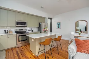 310 W Broughton St, Savannah, GA 31401 - Photo 8