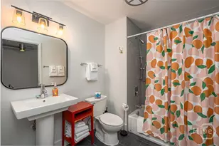 310 W Broughton St, Savannah, GA 31401 - Photo 16