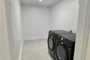 537 Maupas, Savannah, GA 31401 - Photo 22