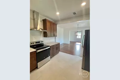 537 Maupas #3, Savannah, GA 31401 - Photo 8