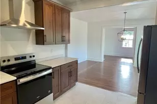 537 Maupas, Savannah, GA 31401 - Photo 8