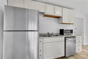 627 W 48th St, Savannah, GA 31405 - Photo 10