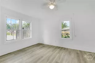 627 W 48th St, Savannah, GA 31405 - Photo 14