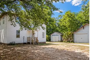 126 W 59th St, Savannah, GA 31405 - Photo 2