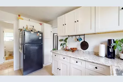 904 E 39th Street, Savannah, GA 31401 - Photo 8