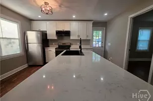 202 E 58th St, Savannah, GA 31405 - Photo 8