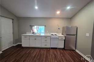 202 E 58th St, Savannah, GA 31405 - Photo 24