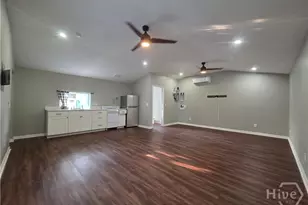 202 E 58th St, Savannah, GA 31405 - Photo 22