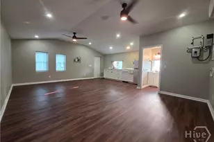 202 E 58th St, Savannah, GA 31405 - Photo 26