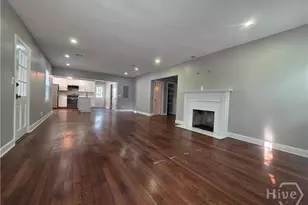 202 E 58th St, Savannah, GA 31405 - Photo 2