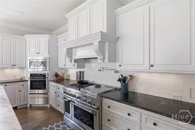 1540 Wilmington Island Road, Savannah, GA 31410 - Photo 10
