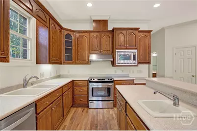 2 Wakefield Place, Savannah, GA 31411 - Photo 18