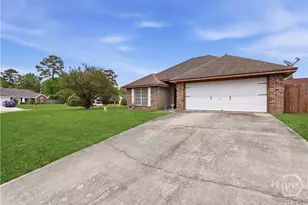 289 Teal Lake Dr, Richmond Hill, GA 31324 - Photo 2