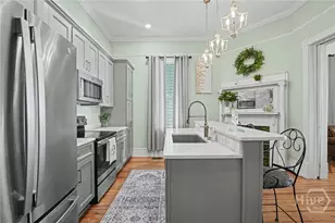 2310 Barnard St, Savannah, GA 31401 - Photo 12